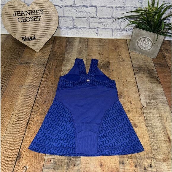 Lululemon surplice Deep V Athletic Tank Blue With Blue Logo Design size 4 - Picture 5 of 10